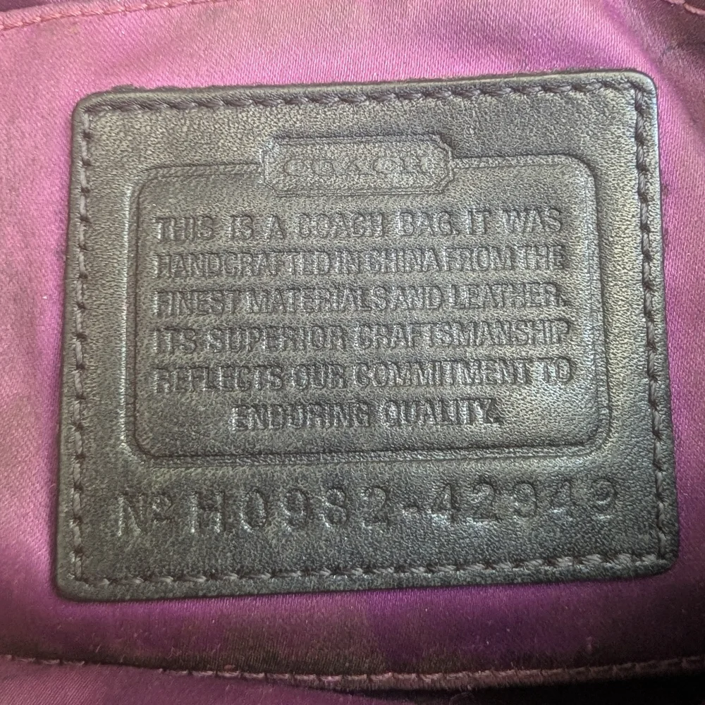 Coach Gramercy OP Art Jacquard Monogram Hobo Bag quilted Canvas black Taupe